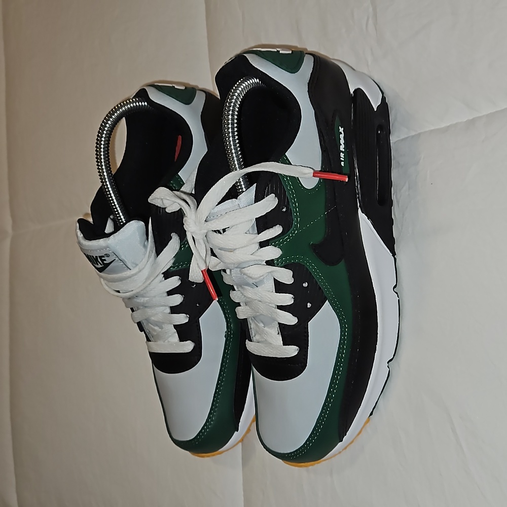 NEW Nike Air Max 90 Leather GS Shoes CD6864-020 Size Youth 6 Womens 7 .5 Gorge